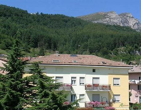 Hotel Martinelli Ronzo-Chienis Εξωτερικό φωτογραφία
