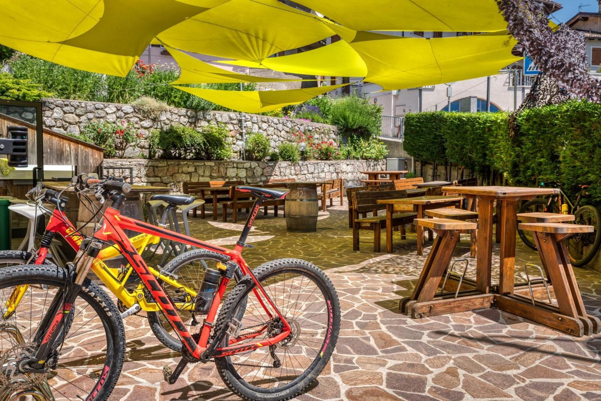 Hotel Martinelli Ronzo-Chienis Εξωτερικό φωτογραφία
