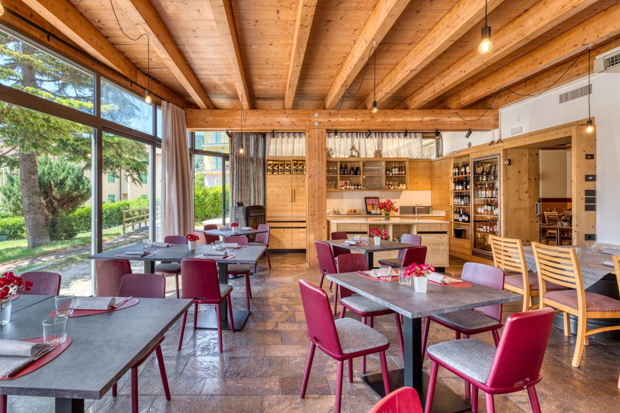 Hotel Martinelli Ronzo-Chienis Εξωτερικό φωτογραφία