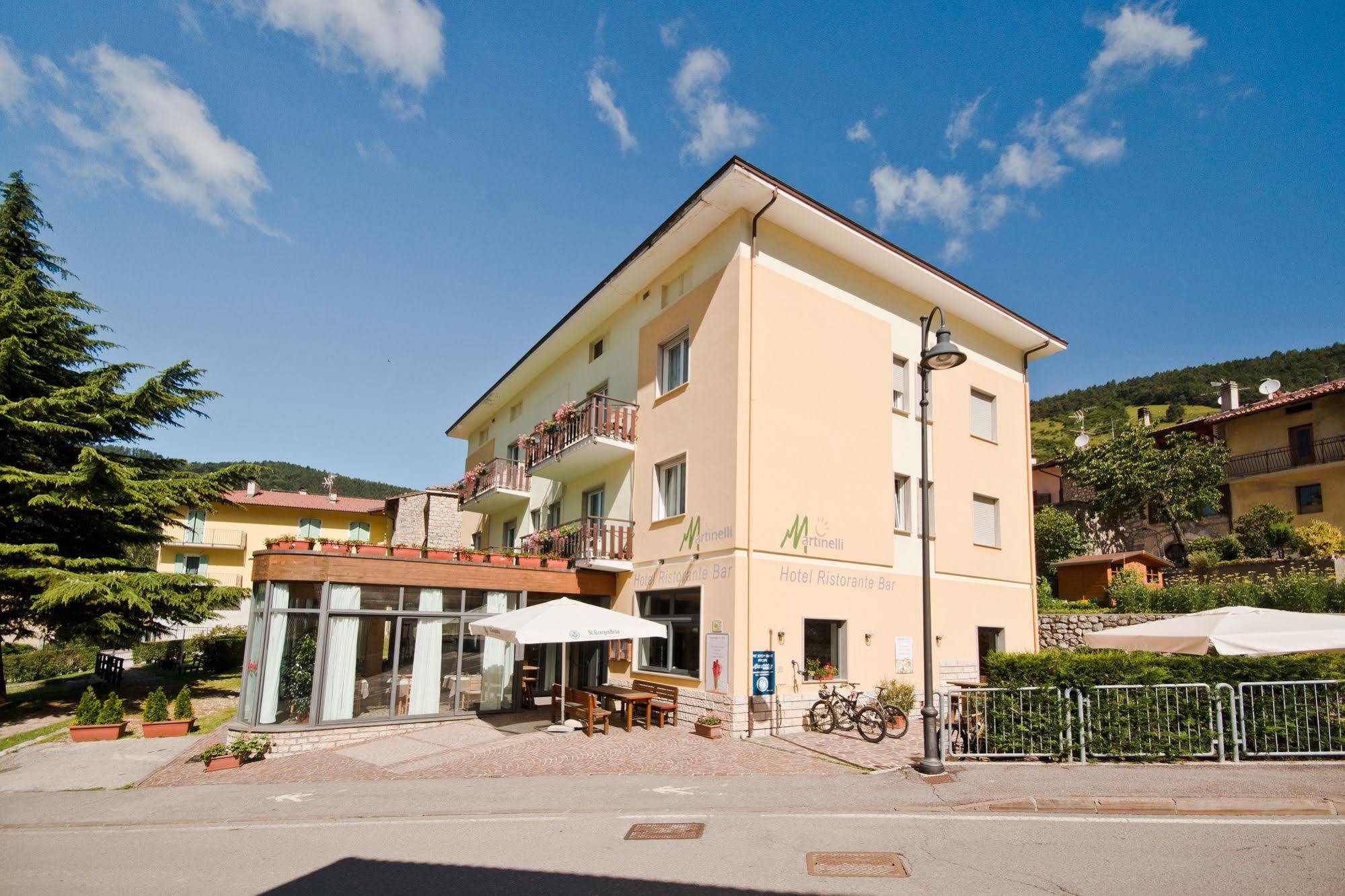 Hotel Martinelli Ronzo-Chienis Εξωτερικό φωτογραφία